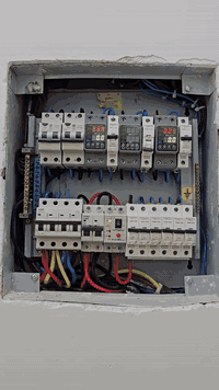 الحمد لله والشكر تم تشطيب  بيت العمل داخل كربلاء فقط الرقم للستفسار او واتساب ***********
