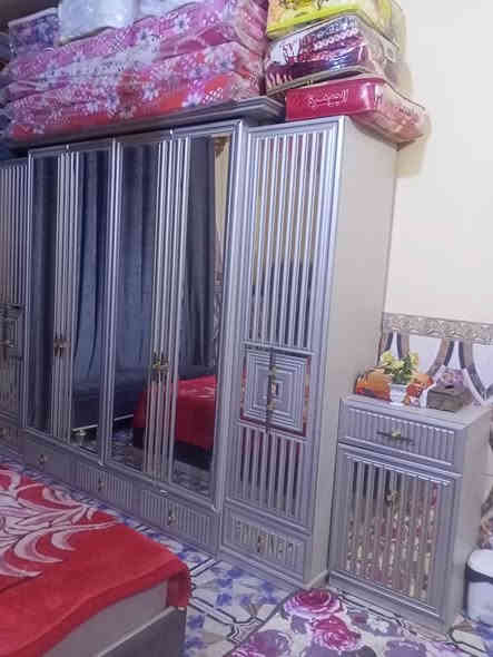 غرفه اخشاب تركي للبيع الاصلي مستعمله قليل ونضيفه كلش العنوان الناصريه قضاء الشطره للستفسار مراسله واتساب ***********
