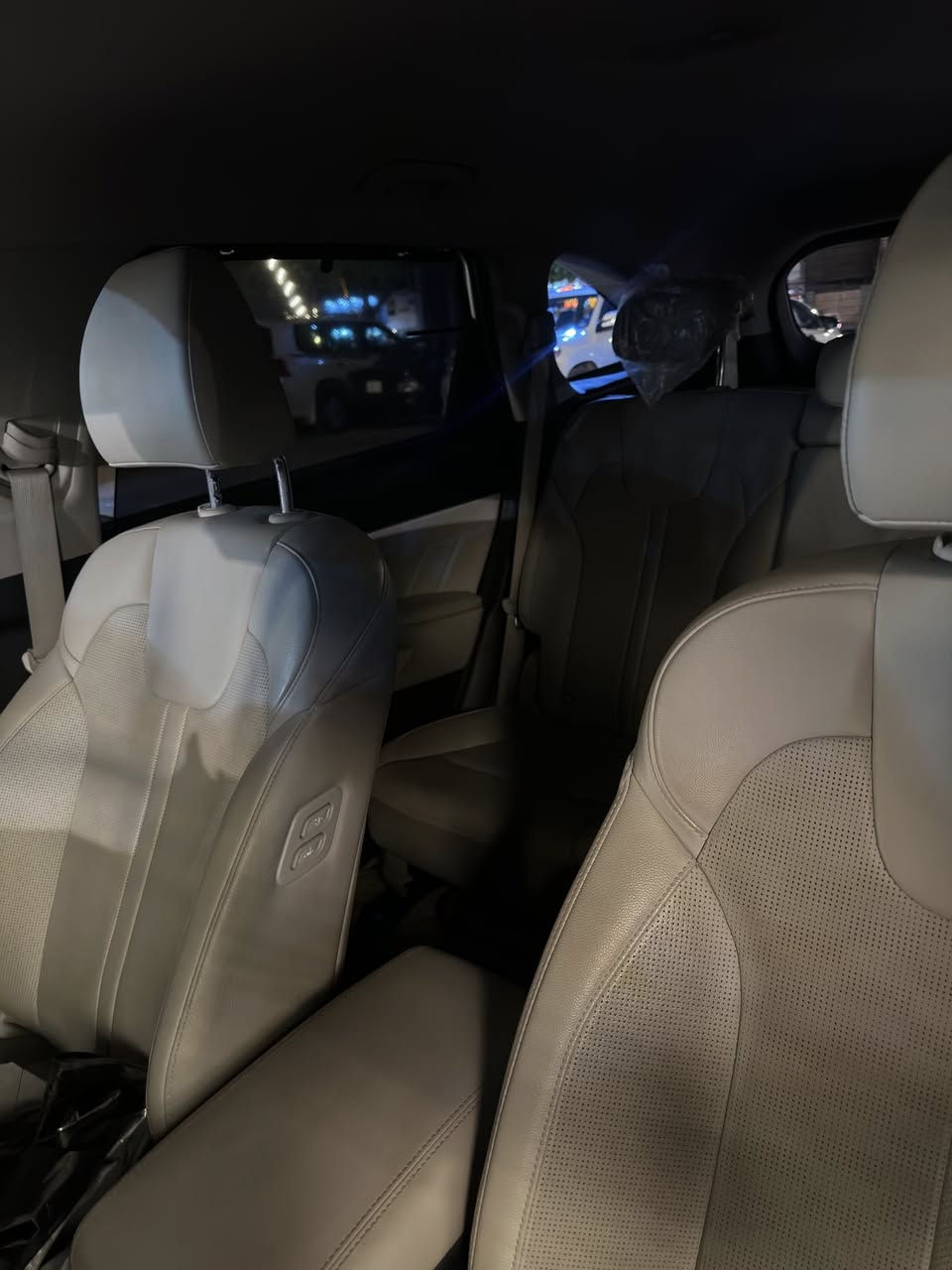 Kia سورنتو 2025خليجي كفاله عامة 
ماشيا ٤٠ كيلو متر. 
فول موصفات 
صندوق كهرباء 
لد داخلي 
شاشا كامله 
ردارات 
نقطة عمياء 
جلد 
كشنات كهرباء 
تدفئة وتبريد 
كامرة 360 دوارة 
تثبيت سرعة 
تحديد مسار 
حساس خلفي امامي 
بصمة تشغيل 
وبعد موصفات خير من الله 
تحويل ثاني يوم ب اسمنا 
مكاني بعقوبه ديالى
السعر 335 ورقه *********** تواصل
