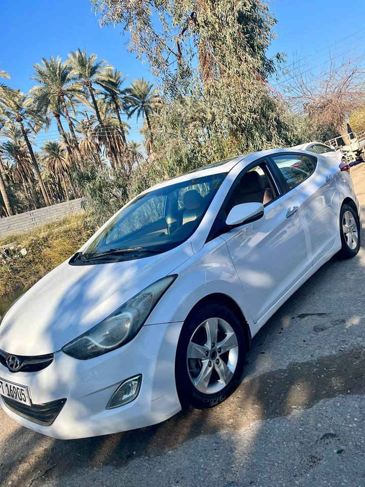 السلام عليكم 
النترا 2013 محرك كير خير من الله 
محرك 1800 دوش 
خليجي رقم بغداد دولي 
سنوية للـ 30 هزة جديدة 
السيارة فول مواصفات عدا البصمة 
فتحة بنوراما تخم تاير جديد 
السعر 112 وبيها مجال 
المكان ديالى بعقوبة ***********
*********** بعقوبة, ديالى
