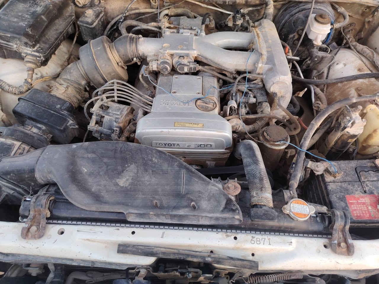 السلام عليكم هارتوب 91 ابلاديه لا صبغ ولا ضربه مكفوله منل الظربه ول الصبغ تخم تاير جديد حدادي جديده رقم انكليزي امداور ثاني يوم السعر 35 ***********
