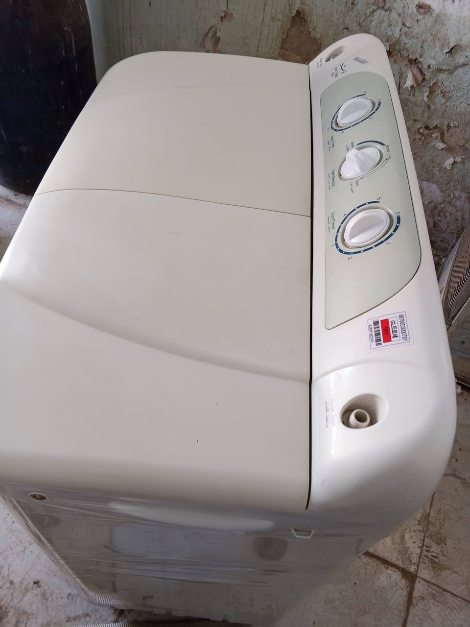 غساله نوع توشيبا الاصلي مو تقليد حجمها 16 كيلو فول اتو مواطير نحاس نضيفه بشكل سعرها 75 
#مكانها واسط الزبيدية 
#محل سيد احمد مقابيل الزراعة جوار المستشفى 
***********
