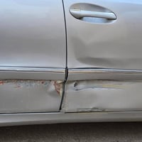 موديل 2003  E 211 سنويه ل 2028 السعر 85 وبيه مجال قليل   الهاتف 077796...