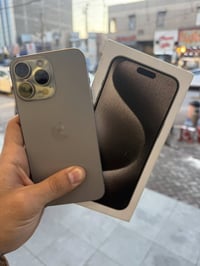 ١٥ برو ماكس ماستر 256بطارية 88 جهاز نضيف مامفتوح فقط كلاس الشاشة مفطور...