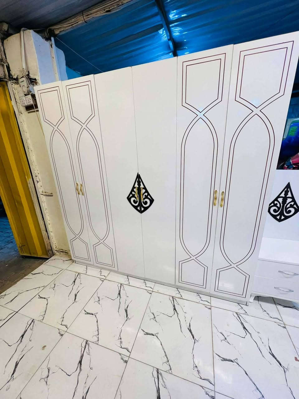 للبيع نقل وشد مجاني لحجز سكرين ودز خاص


**إذا كنت صاحب هذا الإعلان وتريد حذفه لأي سبب، رجاءا أرسل رسالة إلى الدعم الفني**