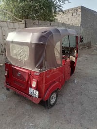 ٢١ للبيع سعر مناسب اني مكلف بلنشر الي يريده يتصل على صاحبه ٠٧٧٠٧٢٩٣٧١٣...