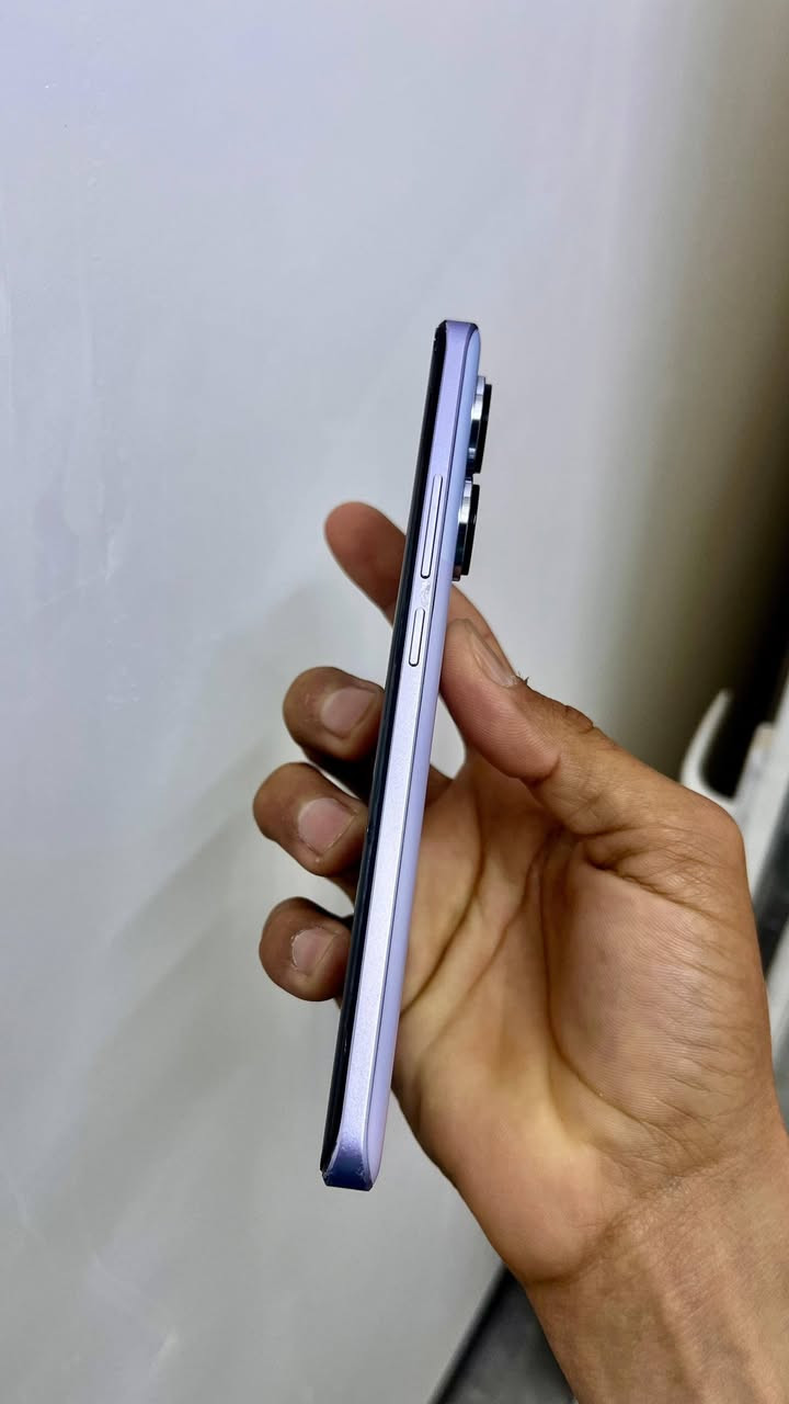 Redmi Note 13 Pro+ 5G
المعالج MediaTek Dimensity 7200 Ultra
الشاشة  6.67 بوصة AMOLED بدقة 1.5K
الكاميرا خلفية رئيسية 200 ميجابكسل.
الشحن يدعم الشحن السريع الخارق 120 واط 
الجهاز ويا شاحنه أصلية والكارتون مالته مثل ما موضح كدامكم الجهاز كلش نضيف 
السعر 300وبي مجال


**إذا كنت صاحب هذا الإعلان وتريد حذفه لأي سبب، رجاءا أرسل رسالة إلى الدعم الفني**