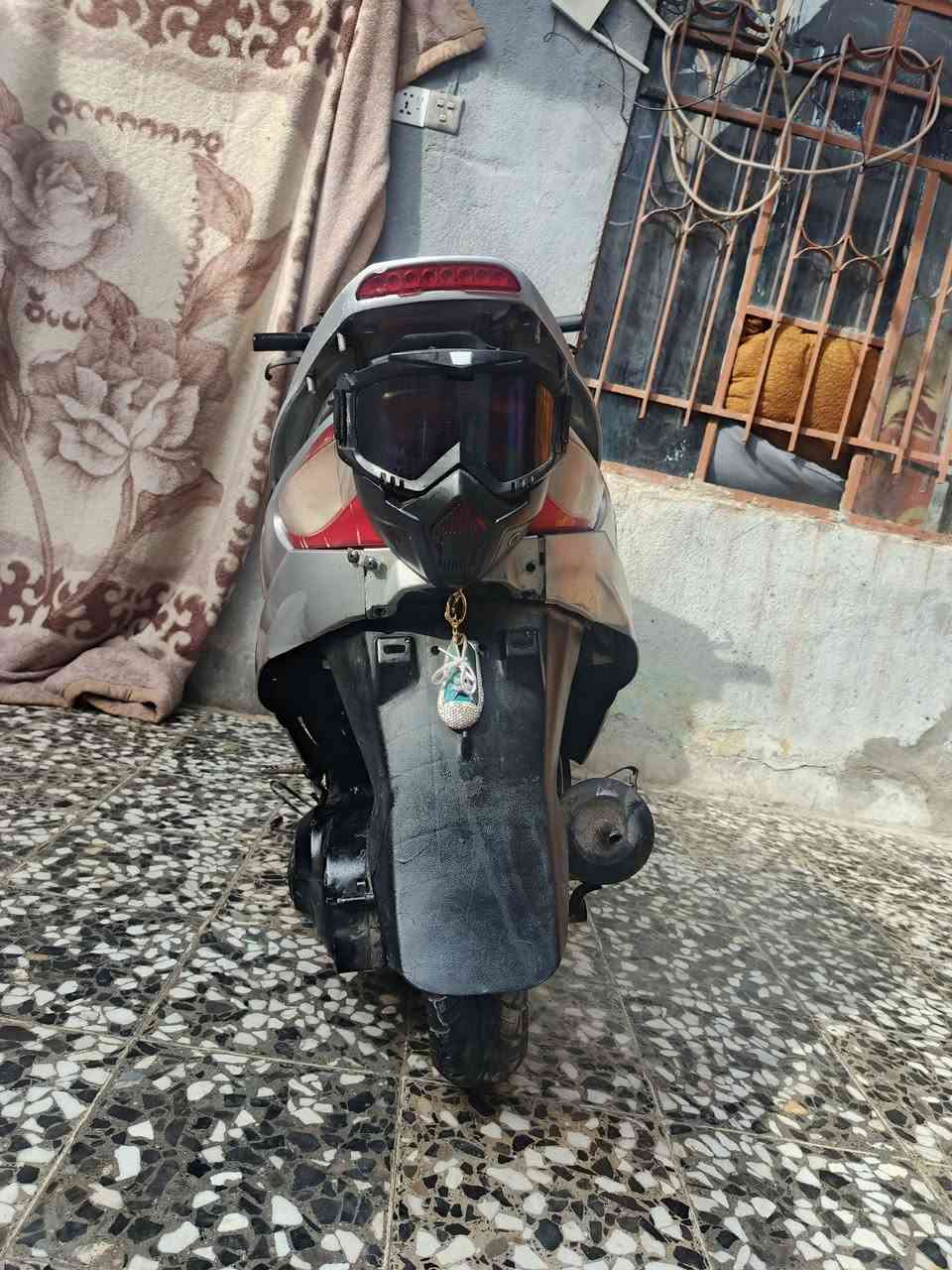 السلام عليكم دراجه للبيع السعر 350الستفسار علا هاذ الرقم ***********
