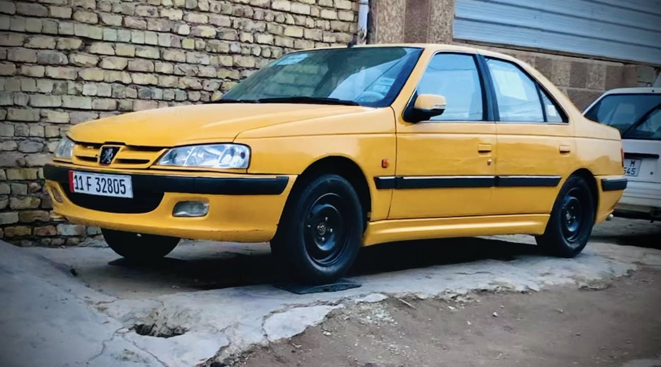 السلام عليكم بيجو بارص مديل 2016رقم بغداد سياره مكفوله فقط لهلالات لخلفيه معمرهن مكينه كير نضيفات لاتنقيص ولاتبخير جديده سياره للبيع او مراوس بسياره سعره ٥٧ورقه وبيها مجال مكان مدينه الصدر 
الرقم ***********
