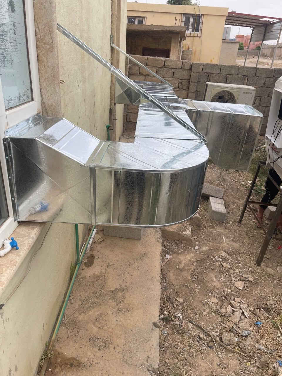 السلام عليكم يوجد كادر دكتات شغل هندسي مع توزيع الهواء بدقة عالية وشرط ضمان نشتغل داخل وخارج قضاء الشركاط بانسب الاسعار الاستفسار اتصل ***********
