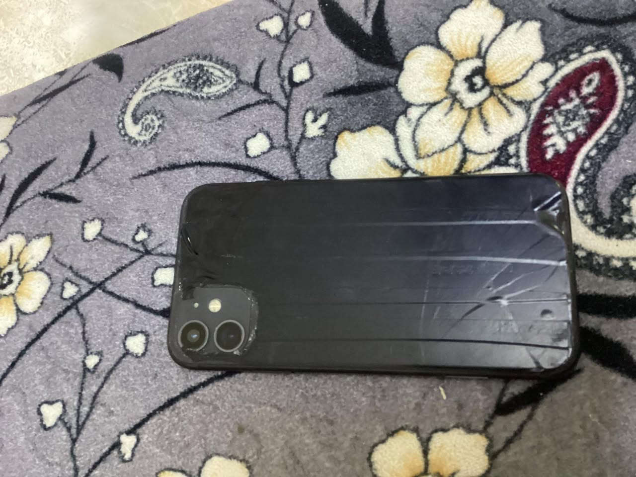 ادمن ايفون ١١ ذاكره ١٢٨ شاشه وبطاريه مبدل ضهر مطشر للبيع او مراوس


**إذا كنت صاحب هذا الإعلان وتريد حذفه لأي سبب، رجاءا أرسل رسالة إلى الدعم الفني**
