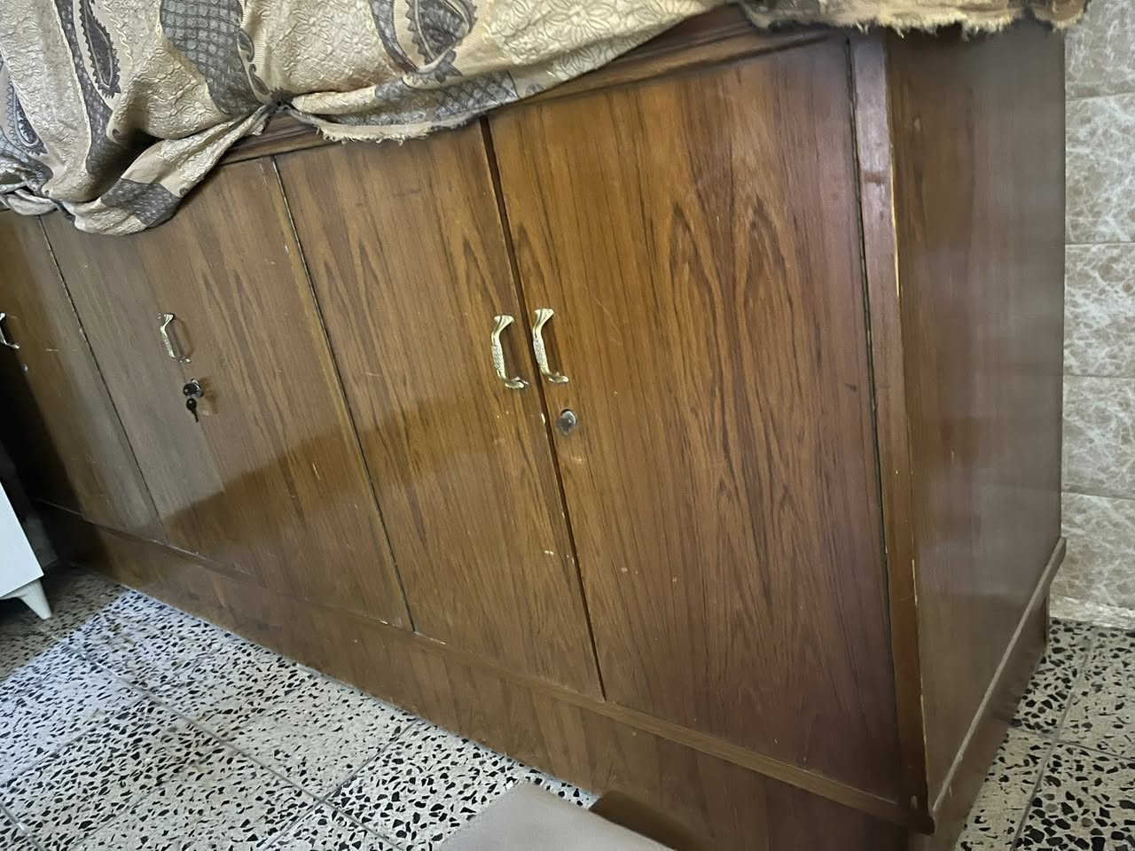 بوفية تسكام نضيفه لا بيه كسر لا ضربه  ٦ ابواب مجنه كلش درجه اولى مكانه بالاعلام سعره ٢٠٠


**إذا كنت صاحب هذا الإعلان وتريد حذفه لأي سبب، رجاءا أرسل رسالة إلى الدعم الفني**