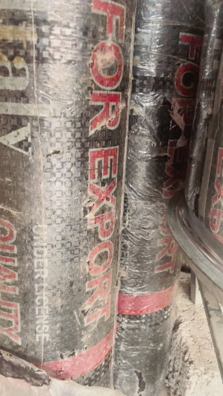 السلام عليكم عندي اوزكام تغليف اسطح المنازل مانع تسريب ورطوبة مال امطار النوع ايطالي سعر ألفة 30 الف عندي ثلاثة مكاني الطارمية ***********
