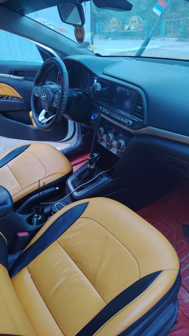 السلام عليكم
الانترا ٢٠١٩ فول مواصفات ١/١ 

مكينه ٢٠٠٠

كير ال ايتي المرغوب 

السياره جاهزه من كلشي ومابيها اي نقص وشادلها منضومة زنون 

عنوان السياره كربلاء 
السياره مصفره هيه وغرامات ب اسمي السياره مداور ثاني يوم 

السعر ١٢٨ 

***********
