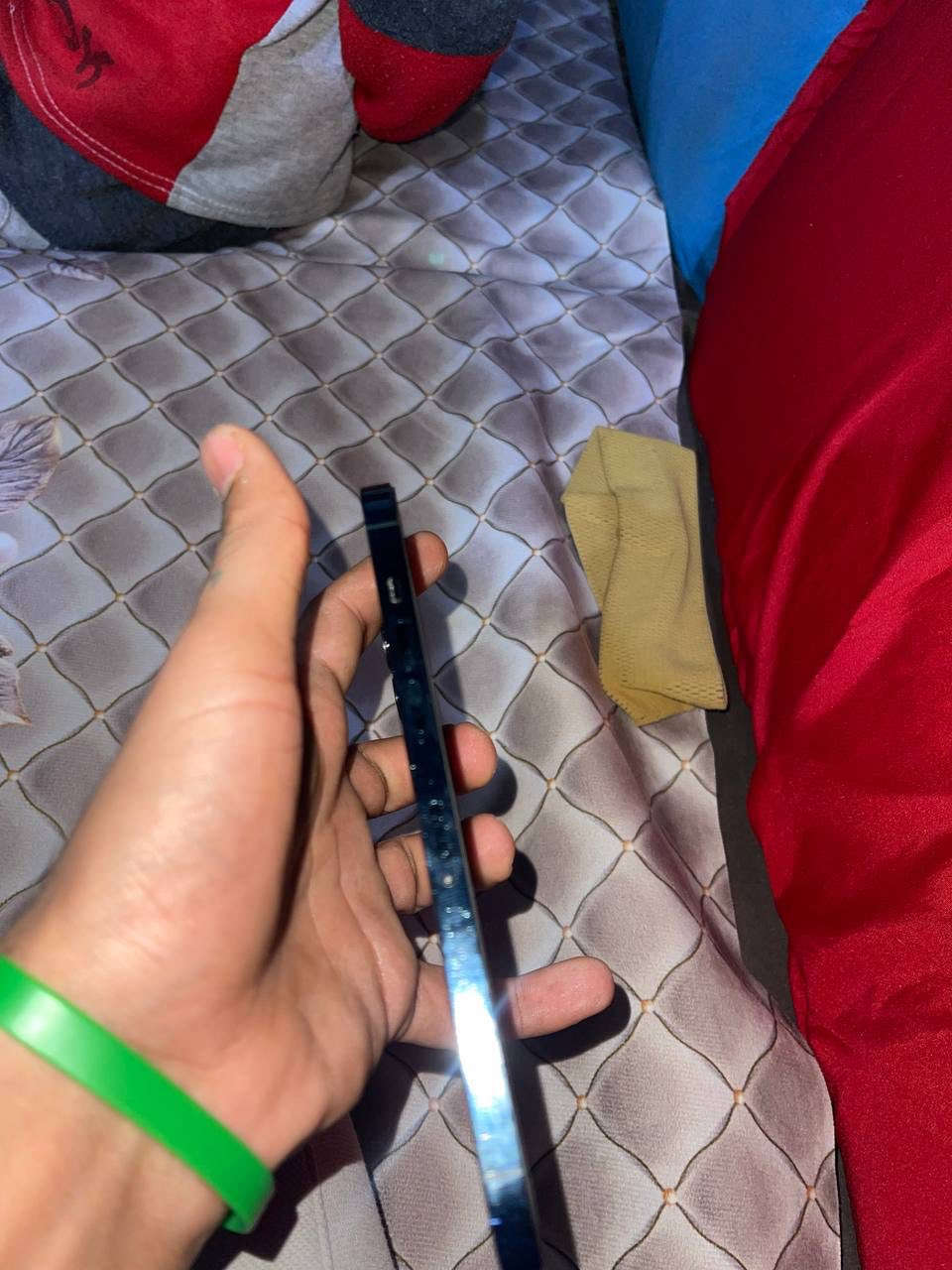 السلام عليكم ايفون 12 برو ماكس مبدل شاشه فقط الجهاز نضيف كلش زلغ مابي البطاريه بلاد 78 مكاني الجزيره اليوبه 
السعر 450 الف محتاج كلش


**إذا كنت صاحب هذا الإعلان وتريد حذفه لأي سبب، رجاءا أرسل رسالة إلى الدعم الفني**