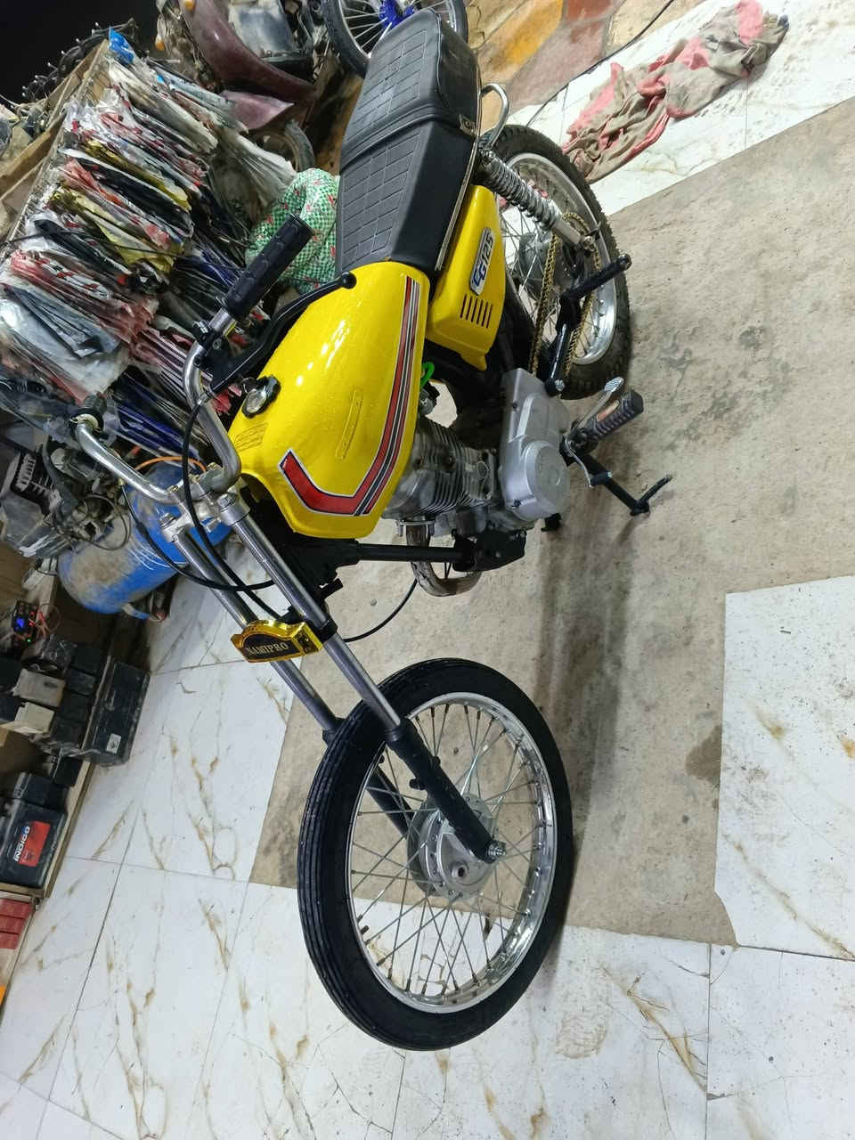 دراجه موديل 20
كلك نظيفه ماكيناتها كلش ناعمه 
انظف من الصور سعرها 300 وبيها مجال 
عنوان كوفه ***********
