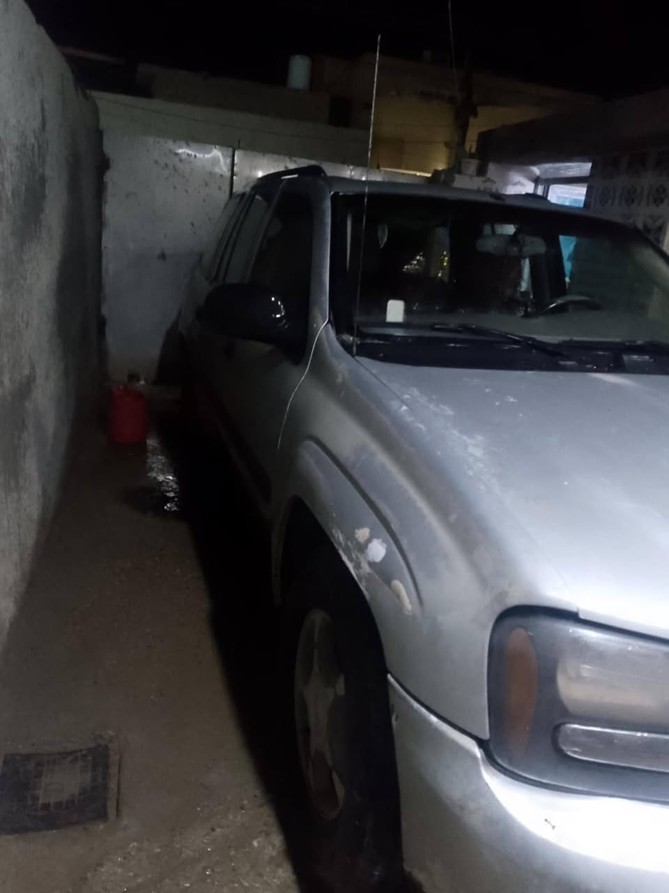 سلام عليكم سياره بليزر موديل 2005 كير ومحرك مكفولات تبريد ع سويج تخم تاير السيارة مزاد جاي امشي بعماملته السعر52$ اتصل ***********
