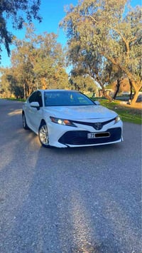 تويوتا كامري • ٢٠١٨ • بدون صبغ