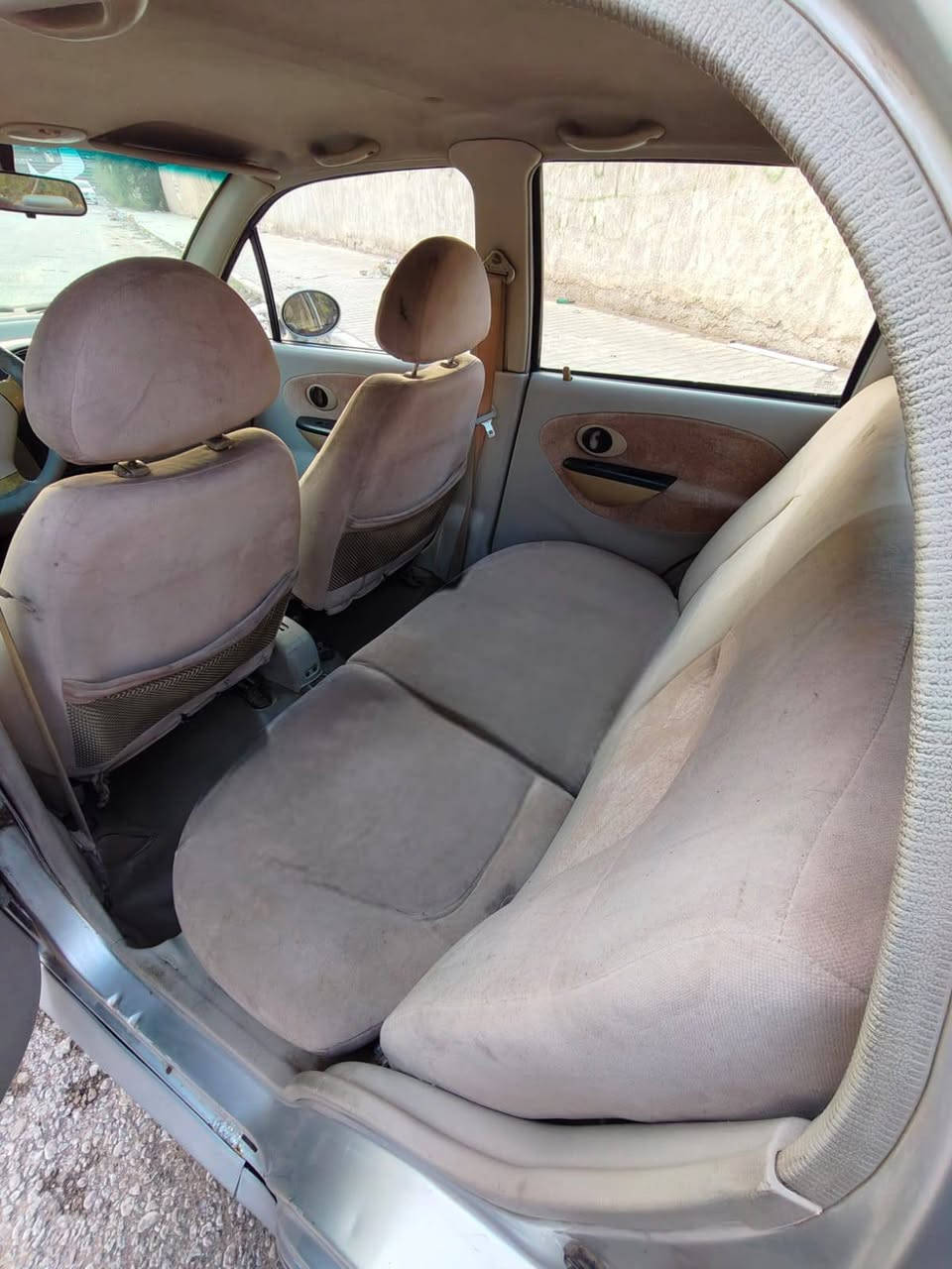 كيوكيو 2013
سنويه لحد 2027
مكفوله محرك وكير 
سياره نضيفة
ادامه كاملة بلكات فيتبم سلف وايرات بلكات
نقصة بس حدادية 
السيارة في النجف الاشرف 
رقم قادسية
رقم ***********
