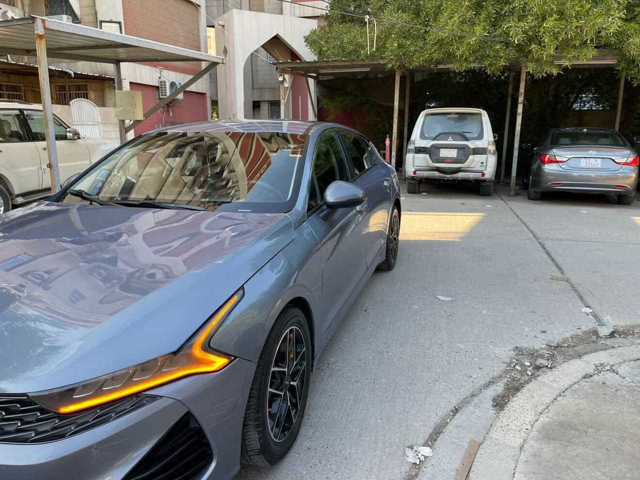 . K5 موديل21 للبيع
السعر 165 وبيها مجال بسيط
مواصفات 
شاشه كبيرة 
شاشه اعطال 
ترحيب عن بعد 
صندوق ذكي 
ويل كروم 
كشنات
محرك 1600 توربو
مضخم صوت 
كامره خلفيه 
نقطه عمياء 
رادار 
قيادة تلقائيه
وبعد بيها وهاي مواصفات
تخم تاير جديد 
دسكات جدد وكاله 
مكان السيارة ديالى تقاطع القدس
رقم اربييل  مداور ثاني يوم
__________________
حادثها من امريكا جامرلغ وباب  صور الحادث
-------------------------
الاستفسار
***********
***********
