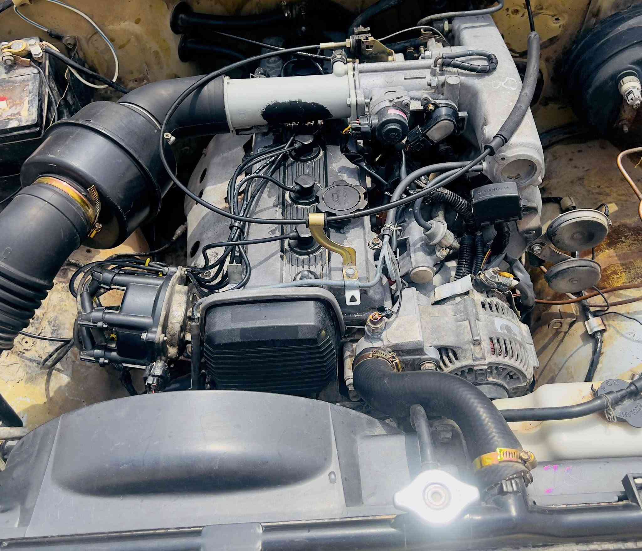 فحل للبيع ٢٠٠٤سيارة مال جناي مكاني الزبير ***********
