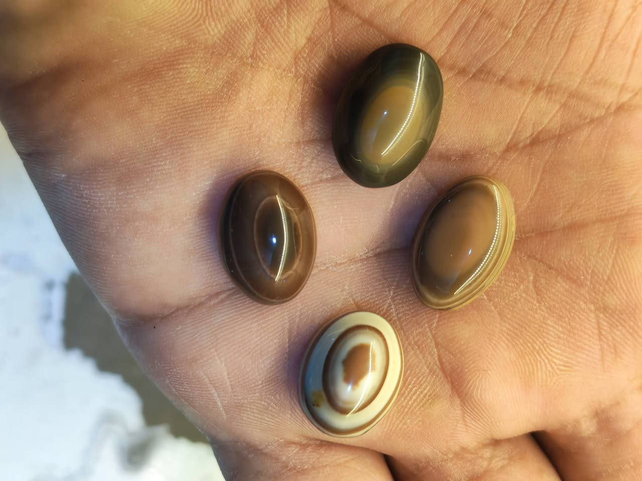 اجحار كلها ذمة
يوجد توصيل 
مكاني بغداد الدورة


**إذا كنت صاحب هذا الإعلان وتريد حذفه لأي سبب، رجاءا أرسل رسالة إلى الدعم الفني**