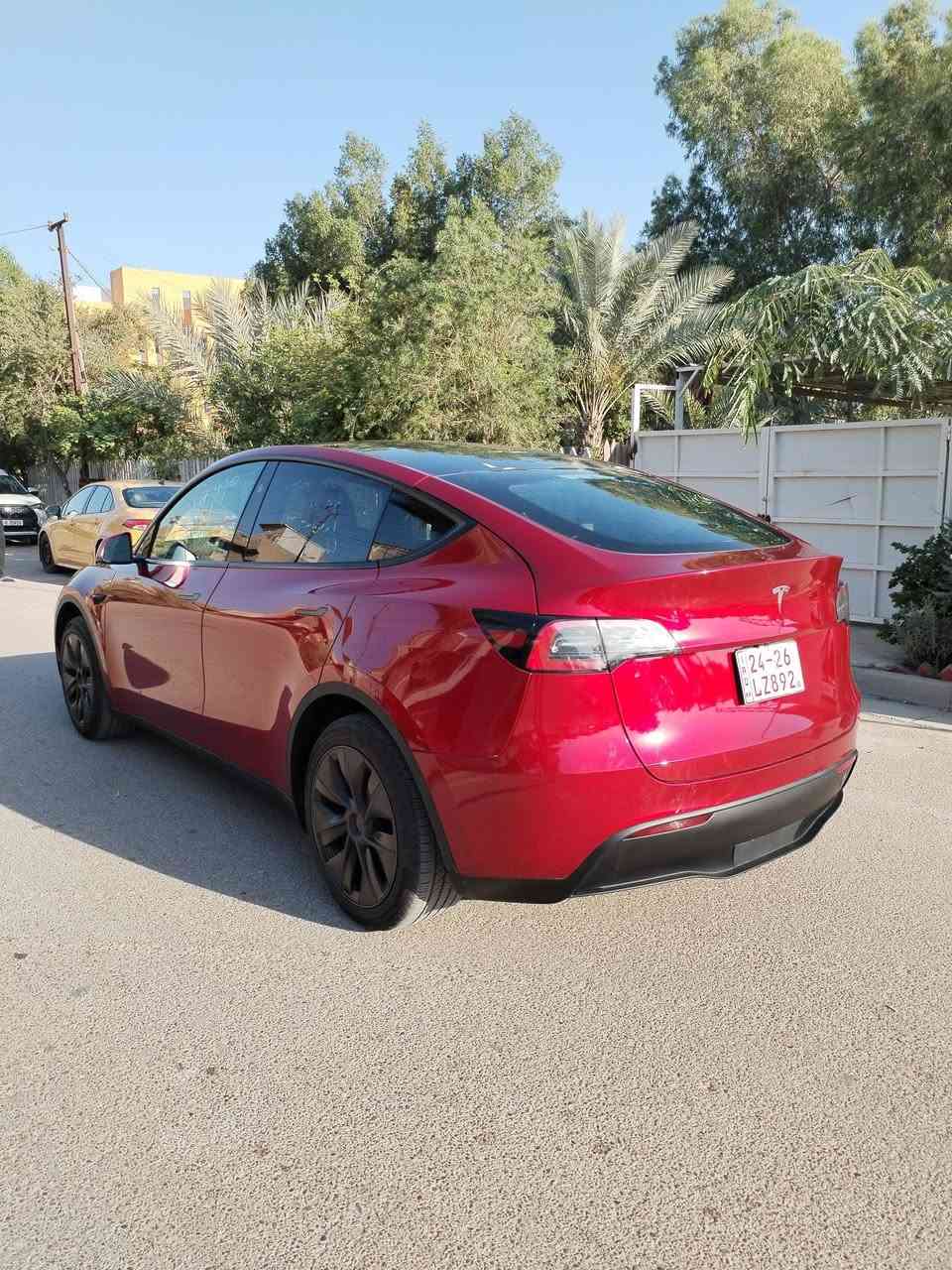 تسلا Y فئة لونك رينج 2025 للبيع
دخول جديد
 بسعر 22500$ 
السياره اون لاين عربي
بدون ايرباك

فول مواصفات معروفه مواصفات التسلا 1/1

حادث خفيف جدا قبق صندوك ماشيه 5 الف  

وياها شاحنه ٣٢ امبير رقم كاتي

للاستفسار 
بيع فقط 

***********
