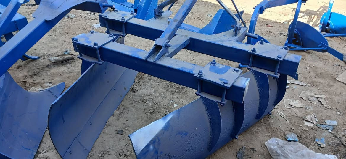 السلام عليكم
معدات زراعيه جديده للبيع شغل الخميسيه 
خرماشه مترين وربع ١١ سجه السعر ٥٥٠ الف
معدلان حدادي جديد عرضه مترين وعشرين السعر ٤٠٠ الف قفل 
ديجر ابو الواحد السعر ٣٥٠ الف وبيه مجال 
مرازه تشتغل على التك والدبل السعر ٦٠٠الف 
فيدان اسكندريه شرط الشغل السعر ٢٥٠ الف 
عربانه تركيه السعر ٥٠٠ الف 
للاستفسار الاتصال على الرقمين 
***********
***********
المكان كربلاء/طوريج
