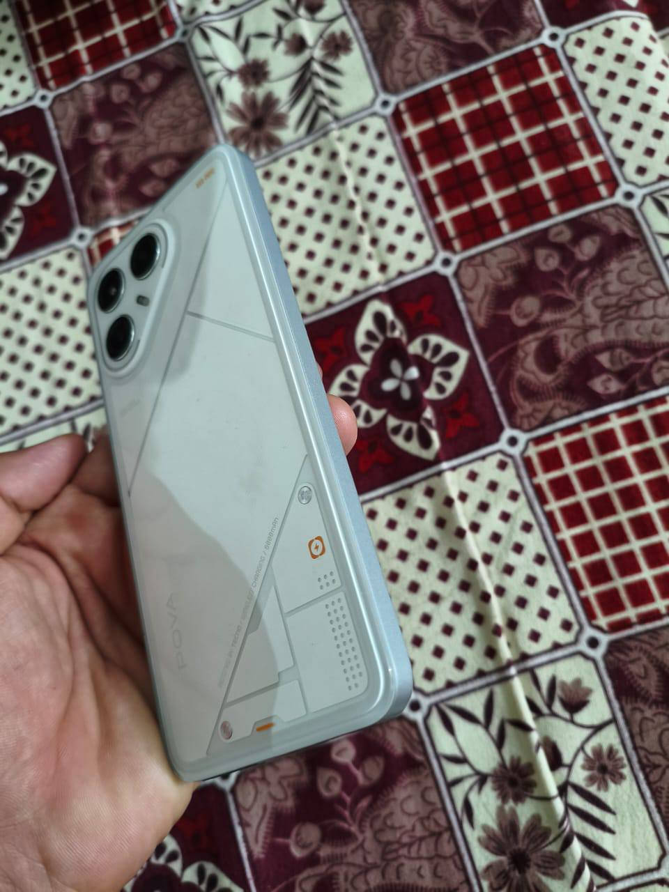 تكنو بوفا 7 الترا 
📱المعالج : Mediatek Dimensity 8350 Ultimate
💾 الذاكرة : 256 جيجابايت الرام 12+12جيجابايت
📷 الكاميرا : 108 + 8 ميجابكسل امامية 50 ميجابسكل
💾 الشاشة : 6.67 بوصة - 144 هرتز - AMOLED 1.5k
🔋البطارية : 6000 مللي أمبير - 70 واط 
💯 مع العلم سعر الجديد 505الف 
ببجي 120 فريم 
سعرة 380
➖➖➖➖➖➖➖➖➖➖➖
كامل ملحقات العنوان ديالى ناحية جديدة الشط 
ملاحضه ما عندي توصيل


**إذا كنت صاحب هذا الإعلان وتريد حذفه لأي سبب، رجاءا أرسل رسالة إلى الدعم الفني**
