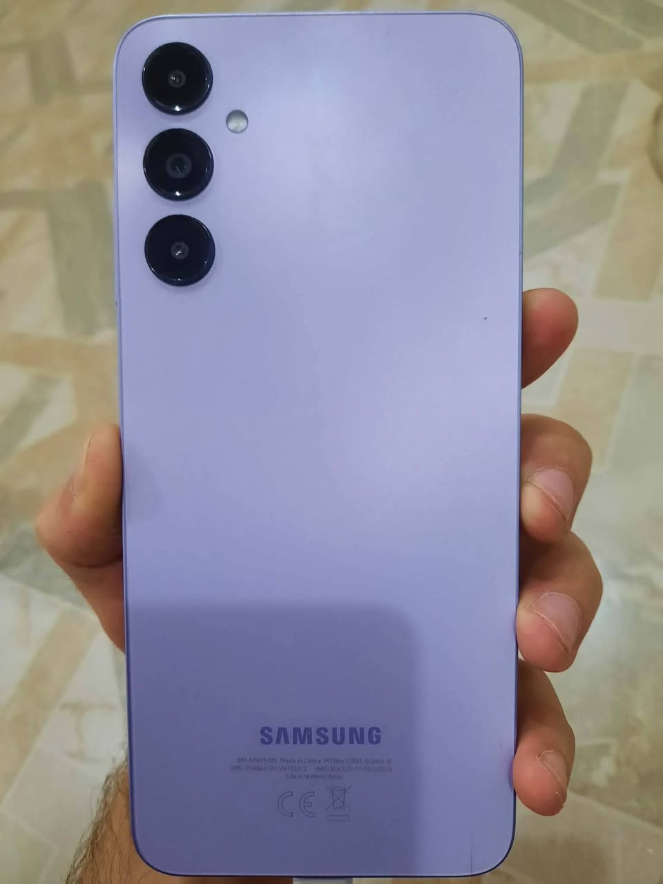 Samsung A05s 
ذاكرة 128 / الرام 4
النظافة 100% 

السعر 135 الف
موصل حي الجزائر


**إذا كنت صاحب هذا الإعلان وتريد حذفه لأي سبب، رجاءا أرسل رسالة إلى الدعم الفني**
