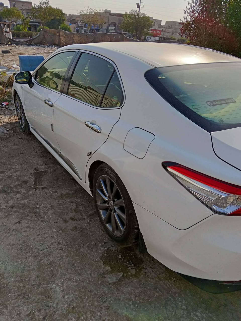 السلام عليكم 
كامري 2018 دخول 2023 هايبر 
تكسي دبي بدون حادث بيها صبغ ٤ قطع
 بسبب استيكرات فندق للبيع ب ١٣٥ ورقه وبيها مجال 
مكان سياره بابل *********** حسام
