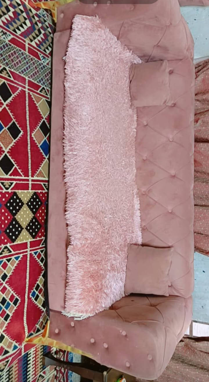 تخم للبيع ب 300,000 رقم الهاتف***********
