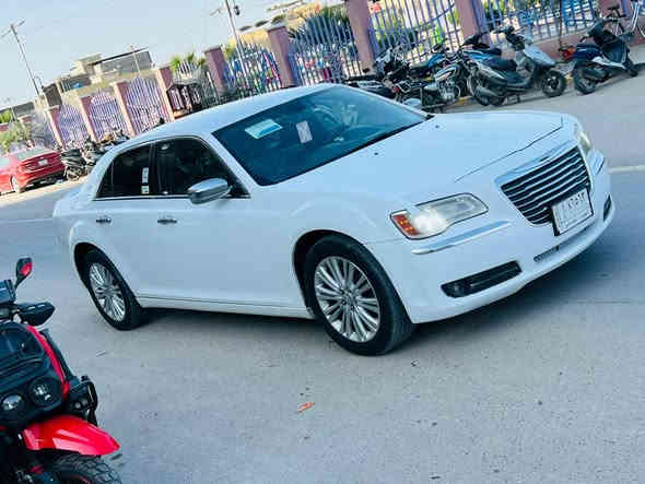 سلام عليكم للبيع فقط اوبامه رقم بصره مشروع وطني تحويل ثاني يوم ابسمك سنويه 2028 مديل 2012 اصل بيهه  جاملغ وبنيد  وشرط بدون دواخل شواصي الغود كفاله سياره جاهزه من كلشي تجي وشوف حداده توها منفوضه تخم تاير جديد تبريد تدفئه خير من الله سياره منضومه الايت زنون الاصلي مكينه وكير 3600 مكفولات كهربائيات كله شغاله شاشه تاب عارض كشنات جلد سياره ماشيه 200 سعر 148 هاتف *********** //*********** مكاني بصره قضاء المدينه
