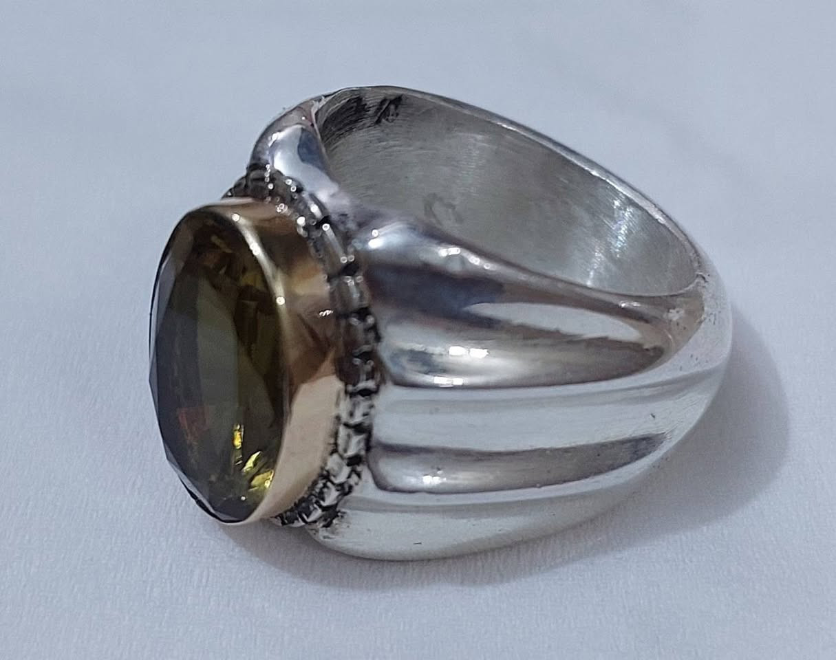 قطعه مختلفه واحد على واحد تحف السترين الطبيعي قياس ٢٦ صياغه يدوية ثقيله ثقيله داير ذهب عيار ٢١ السعر النهائي ٣٠٠ الف


**إذا كنت صاحب هذا الإعلان وتريد حذفه لأي سبب، رجاءا أرسل رسالة إلى الدعم الفني**