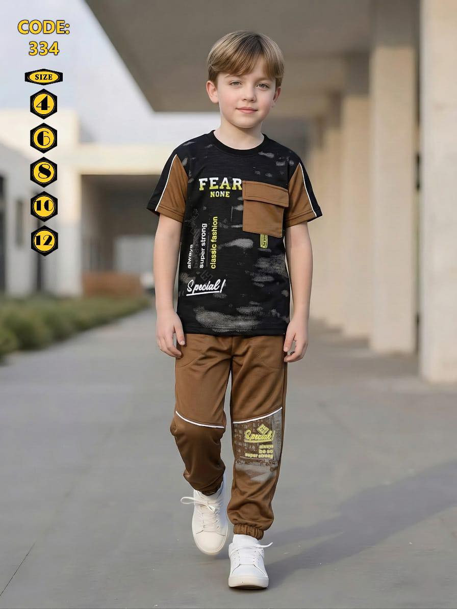 جمله فقط…
تراك ولادي خامه الثقيل  القطني فول ليكره 
متوفر قياس 4-6-8-10-12
سعر الدرزن 50 الف 🔥 
*********** للتواصل
يوجد خدمة توصيل 🚚 لكافة المحافظات 
رابط 🔗 مجموعة واتساب https://chat.whatsapp.com/KvVs4OqcI0YDenIhNQXFI9?mode=gi_t
