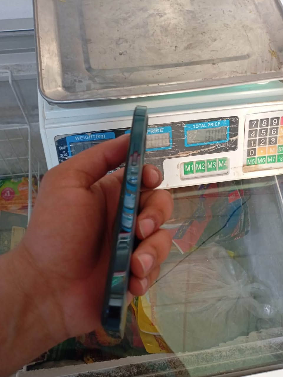 ايفون 12pro
مبدل شاشه جيده وبطاريه 

فيس ايدي متوقف 

190الفً وبي مجال


**إذا كنت صاحب هذا الإعلان وتريد حذفه لأي سبب، رجاءا أرسل رسالة إلى الدعم الفني**