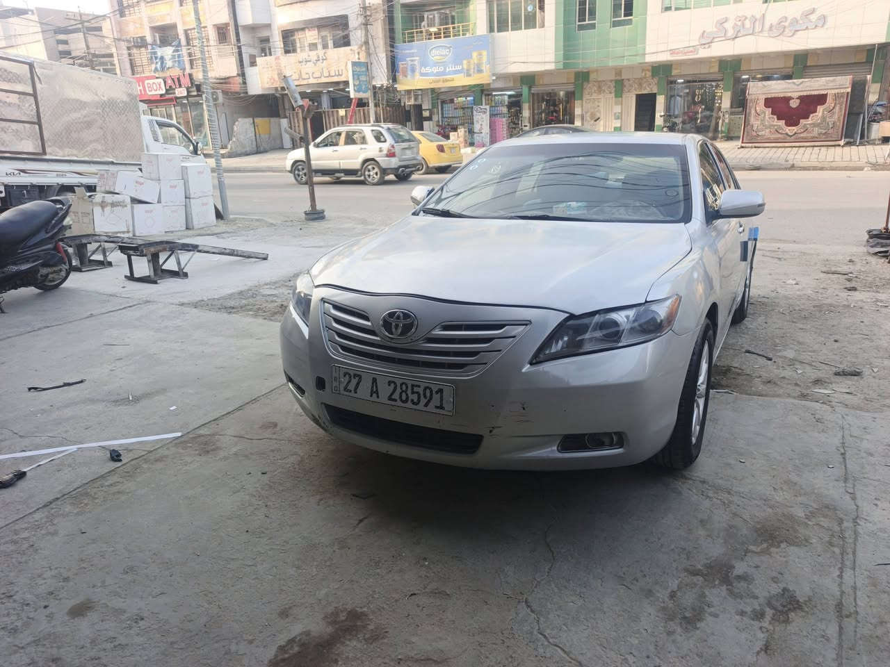 السلام عليكم من رخصت الادمن كامري ٢٠٠٩رقم ذي قار انكليزي بسمي تحويلها بل رستميه جديد هزه جديده تخم تاير باتري قبل اسبوعين شادهن ويل كب ٢٠٢٠ كير مكينه مال حاويه غرفة عدتها من جديد دوشمه  كشنات وارضيها والتنته والصندوق تبريدها ثلج بيها قطع صبغ ابيعلك حزام بيها الباور بي أنه خفيفه وآل أي بي إس مال البريك عاطل السعر٩٧وبيها مجال العنوان بغداد حي الامين الثانية ***********واتساب *********** أبو عابد
