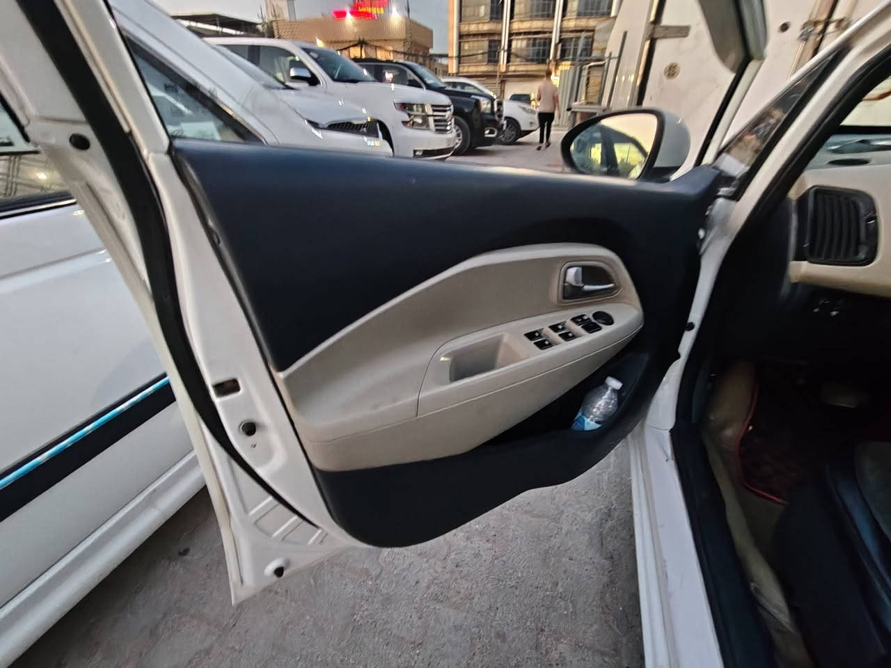 السلام عليكم
مكلف بالنشر
كيا ريو م2015سيارة جاهزة كير محرك تبريد ثلج حدادية خير من الله السيارة ماعايزه اي شي ترايك وين متريد بيها جاملغ اليمين امبدل فقط  رقم نجف مكان السيارة النجف 
السعر 76 او بيها مجال
للاستفسار اكثر اتصل  ***********
