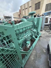 كمنز أمريكي • ٤٠٠kva • ساعات أقل من ٥٠٠