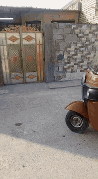 سلام عليكم بيت للبيع 100مار حي النصر حي دجله خلف المعارض ***********
