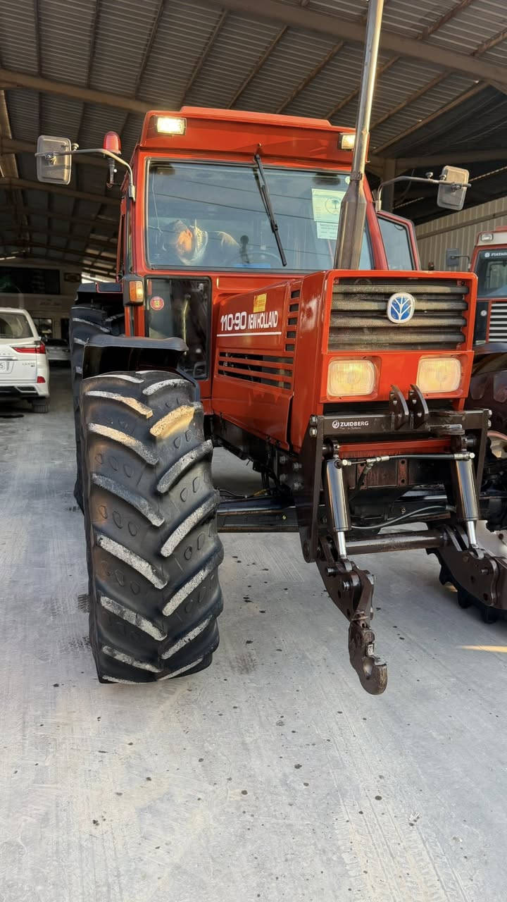 بسم الله الرحمن الرحيم 
فيات 110 انيوهولند داخل اسود مديل حديث كفاله عامه على وضع الشركه دخول جديد تخم اطار الشركه تبريد بلادي 

معرض حجي حسين 
واسط الزبيديه  
*********** —***********
