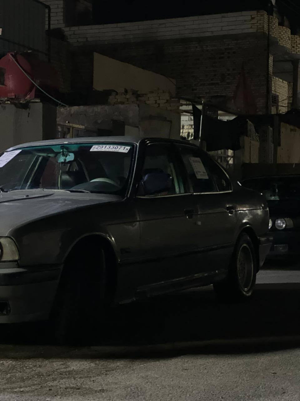 يالله بي ام سياره حلوه نضيفه مانقصه اي شي سياره حلوه مكينه كير اوتماتيك مكينه مفتوح سياره جاهزه حداديه جديده كير مكينه جديد موديل 90 /(525)سياره كفاله عامه سياره عوزه فقط سايق امأ الباقي كله عله وضع الشركه فولل ***********
