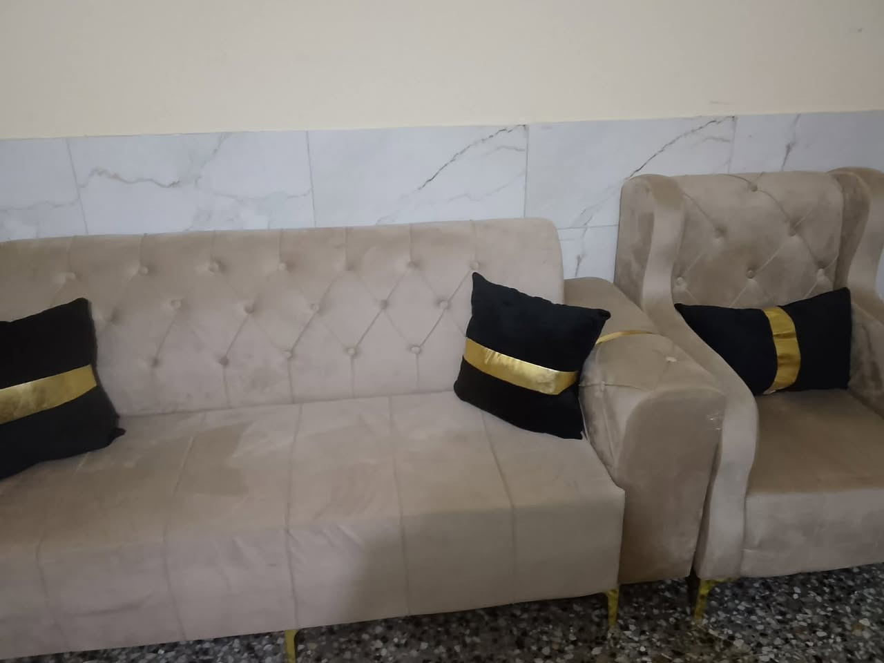 تخم البيع جديد


**إذا كنت صاحب هذا الإعلان وتريد حذفه لأي سبب، رجاءا أرسل رسالة إلى الدعم الفني**