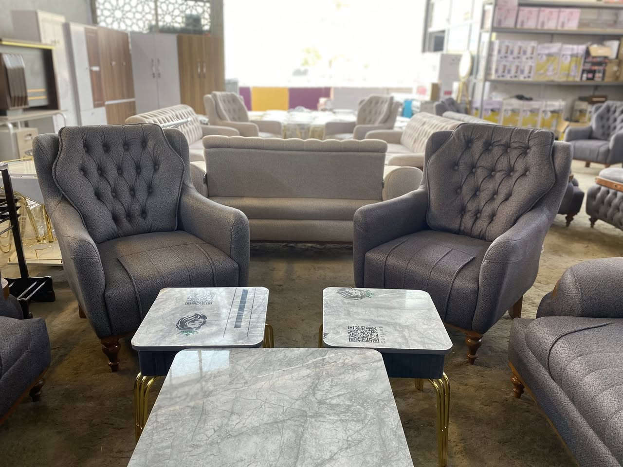 ‏‏‏‏يالله يتم بفضل الله تفريغ حاوية تخم مستورد🔥

تخم مودرن استيرادنا الخاص ١٠ مقاعد 
كوالتي عالي مواصفات عمل راقية جداً 
خشب زان مطعم بجميع الاركان الارجل زان 
الاسفنج سوفت طبي
قماش وتر بروف بوهيمي اصلي
نظام قلاب سرير

ضمان ٣ سنوات 🔴

السعر  ٨٥٠  الف 🔥🔥

متوفر بالنقد والاقساط على الماستر كارد📍📍

تم وصول تريلة جديدة اسعار بلااااااشششش

اسعارنا الانسب في العراق 🔥🔥
عروض وخصومات لأصحاب الحاويات

📍 العنوان:
بابل – الهاشمية – تقاطع السياحي

📩 للحجز ومعرفة الأسعار:
راسل الصفحة أو واتساب 👇

077 77715889 ☎️

✨ جرب… واحكم بنفسك …

#معرض_الحربي_ابو_عبدلله_لتجارة_الاثاث_المنزلي_الجديد_والمتسعمل
#بابل #ديوان #تخم #تسگام #جملة‏‏‏‏ ‏
