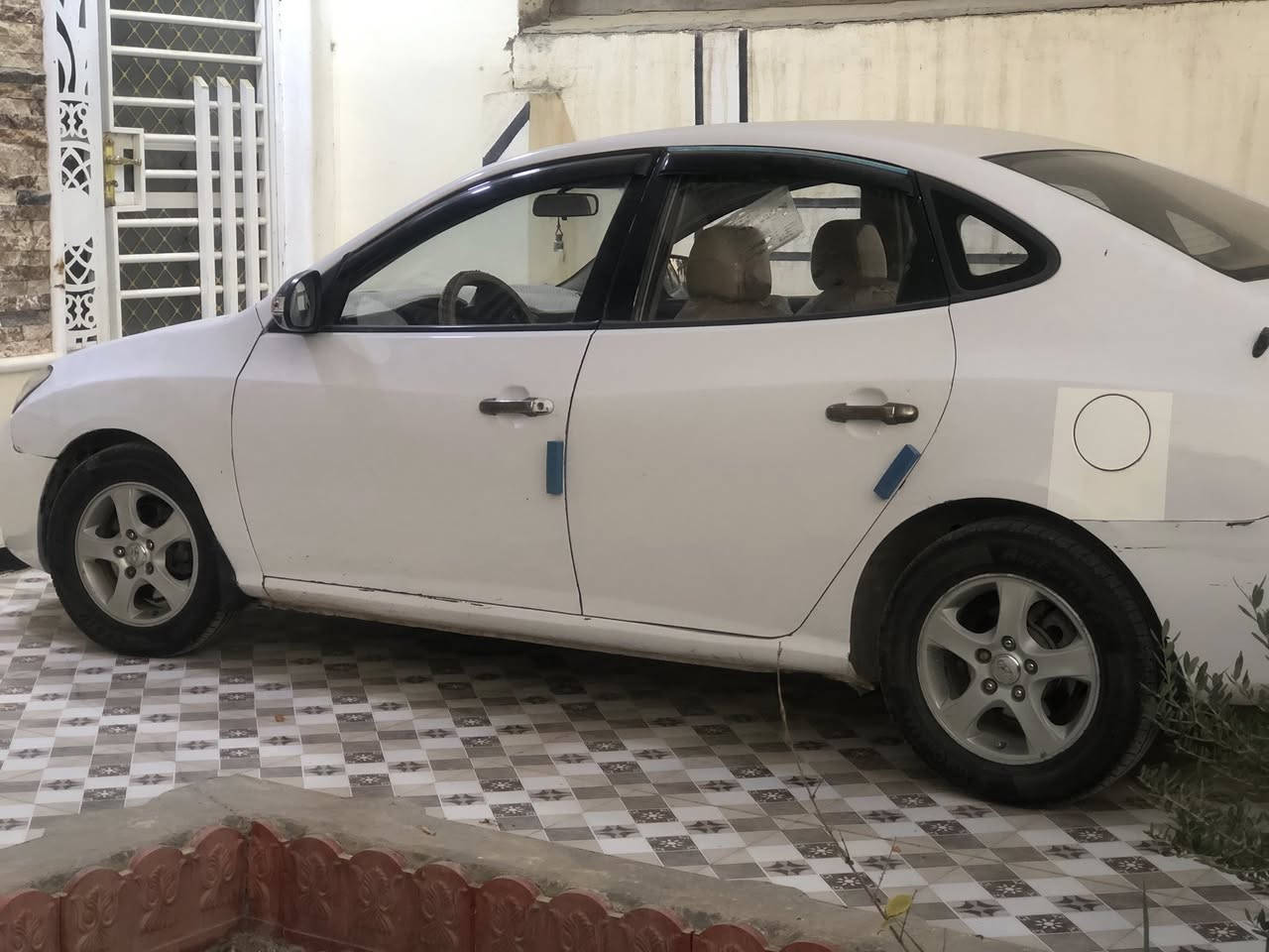 سياره النترا للبيع
موديل 2011 
رقم بابل دولي
اللون ابيض
مكينة 1600 دكشن عالي
كير اوتوا جديد
قماره فتحه
تخم تاير 
كشنات جلد 
ارضيه  مغلفه جلد
كاميرا 
شاشه 
مري شفط +اشارة
السيارة مصبوغه عام 
بدون دواخل
السعر 88
مكان    حله 
رقم الهاتف ***********
