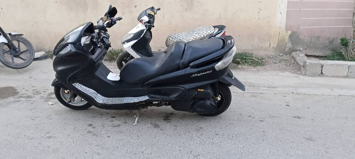 يالله السلام عليكم دراجه ماجسته دبل رون رياضي مجفته جديد محركها ناعم كهربائيات شغاله كيجات شغاله سماعات شغاله 
السعر 500
مكاني ديالى هبهب 
الرقم ***********
