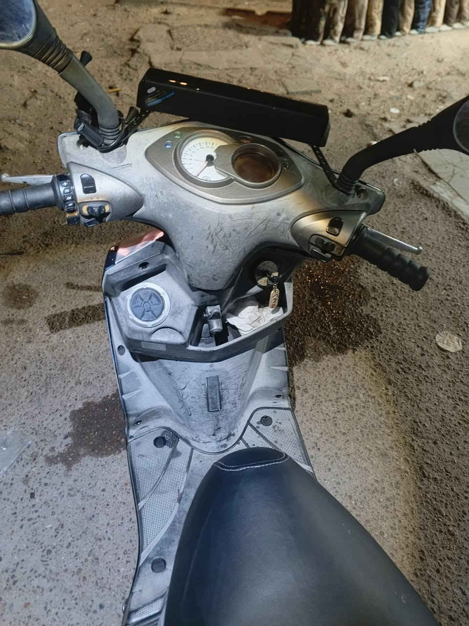 السلام عليكم دراجه رمبه سكنس فحل 140 موديل 2007 دراجه ما مفتوحه جيب وياك فيتر وتعال افحص دراجه قليله بحقها قول جديده الدراجه متعوب عليها جدا دراجه نوزل كفرات الدراجه ختم واحد ويا الماكينه دراجه معدل وشلعه شك الكاع سعر الدراجه 1,350 العنوان باب الشرقي مقابيل مطعم التركي رقم الهاتف***********= موجود بس على الفيس والرقم ما ابي واتساب
