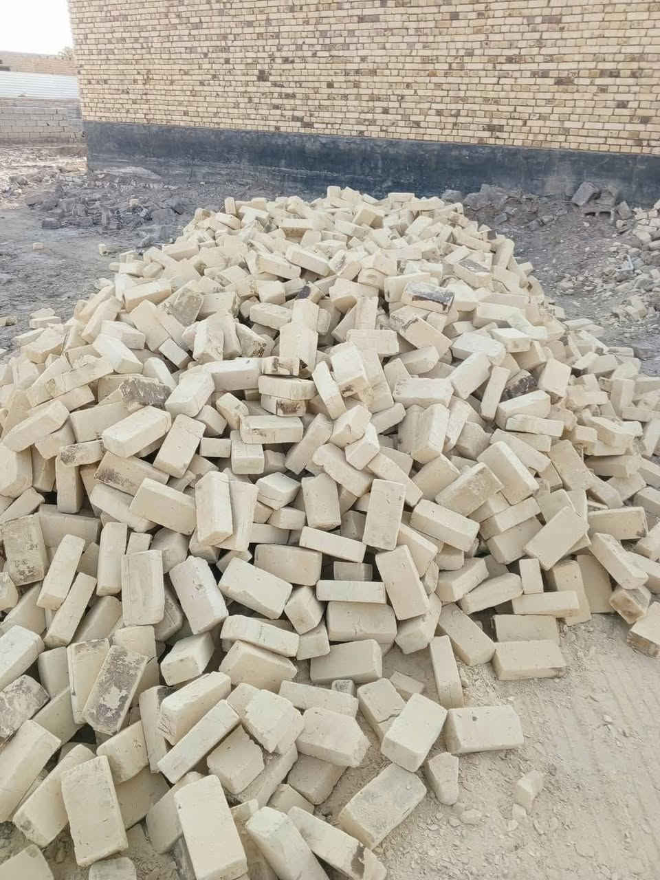 بسم لله الرحمن الرحيم    الى  الزبائن  الكرام  نقدم لكم  تجهيز طابوق الطيب  عدد السكس  8000الف طابوكه وزيادة 650  / وعدد التك 4000الف  وزيادة 300 الطابوق المتوفر 
انجكتر ✅ بيرنه ✅ درجه اولى ✅ ويوجد كسر درجه اولى 
لكافة انحاء البصره. والعماره   [] حسب الطلب ***********
للاستفسار  والاتصال مع واتساب [] او  مراسلة الصفحه ////         متواجدين 24 وعشرين ساعه[] لمكان ميسان []*********** [] انواع الطابوق وكلمن وسعره عمارة, ميسان
