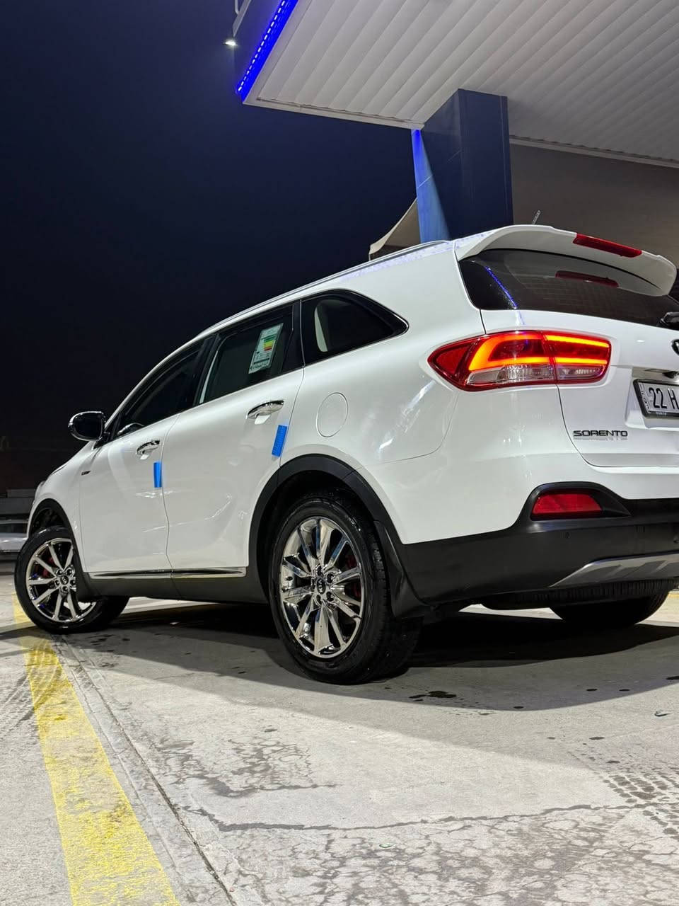 سورنتو خليجية كفالة عامة بأسمي رقم اربيل وسونار مرفق بالمنشور 
2018 مكينة 6 سلندر 7 راكب 
فول بانوراما بصمات جنطة كهرباء تحكم فور ويل بردات كراسي كهرباء 
رقم الهاتف ***********        السعر  242 ورقه
