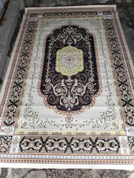 موكيت ثري دي ثقيل قياس 2 في 3 ياردة 
السعر 9000 فقط 
العنوان التحرير دور الجاهزة مقابيل محل كرزات حمودي يوجد توصيل ***********
